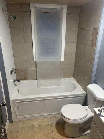 5930 Thekla Avenue, St Louis, MO 63136