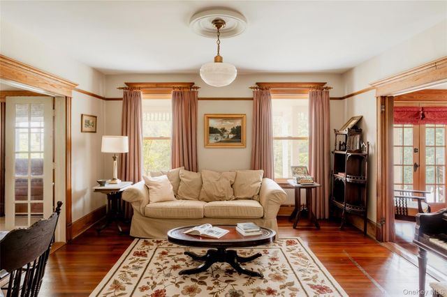 91 Old Hankins Road, Callicoon, NY 12723