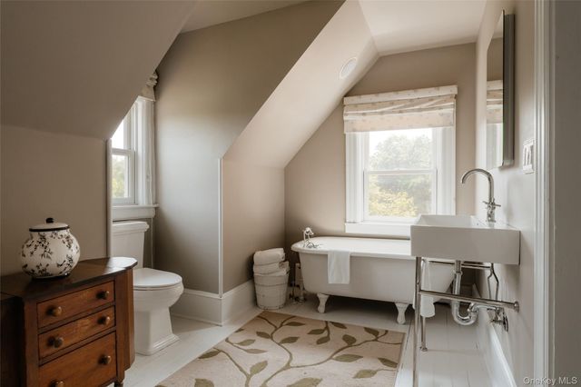 91 Old Hankins Road, Callicoon, NY 12723