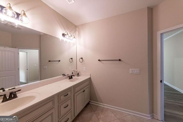 101 Saxton Lane, Mcdonough, GA 30253