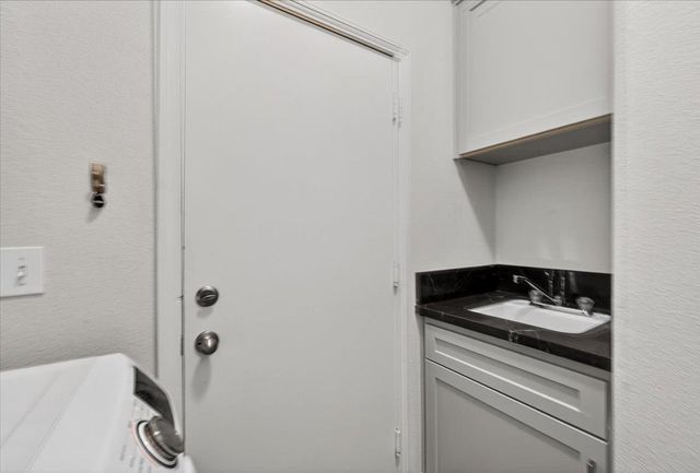 2776 E Muncie, Fresno, CA 93720