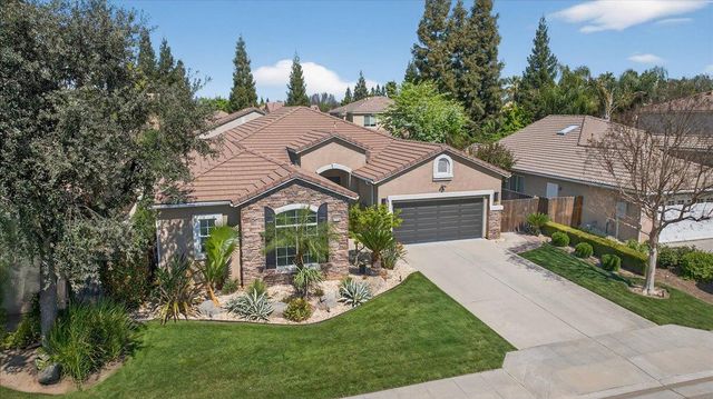 2776 E Muncie, Fresno, CA 93720