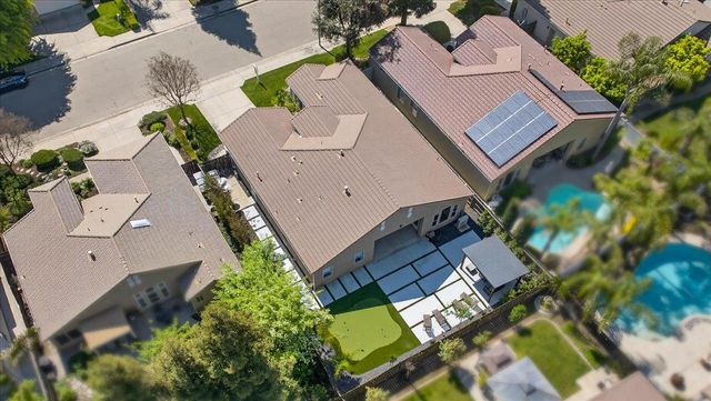 2776 E Muncie, Fresno, CA 93720