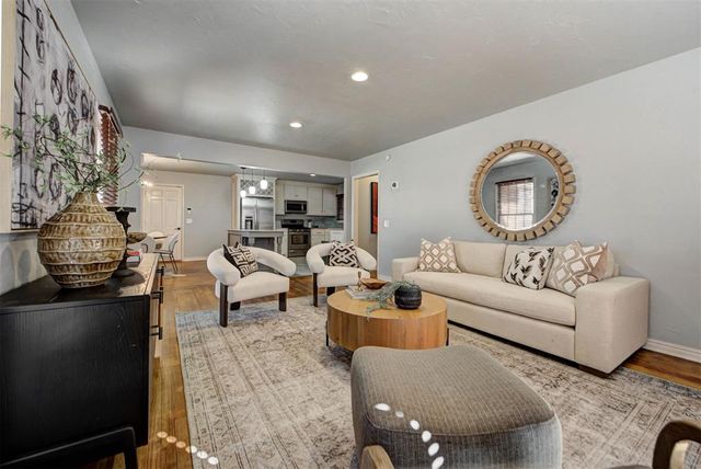 10005 Sunnymeade Place, Oklahoma City, OK 73120