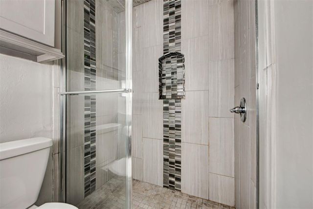 10005 Sunnymeade Place, Oklahoma City, OK 73120