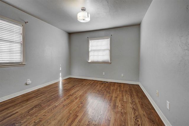 10005 Sunnymeade Place, Oklahoma City, OK 73120