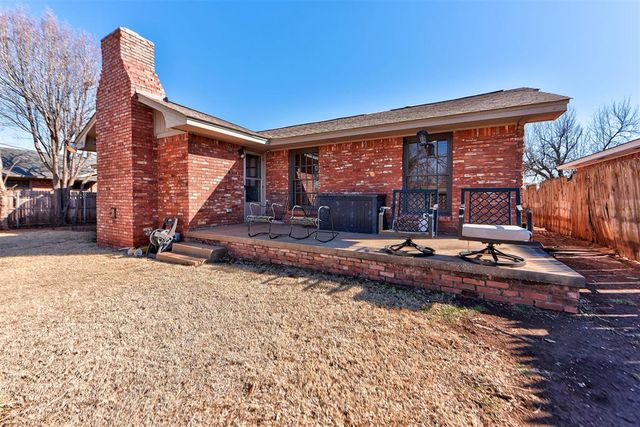 10005 Sunnymeade Place, Oklahoma City, OK 73120