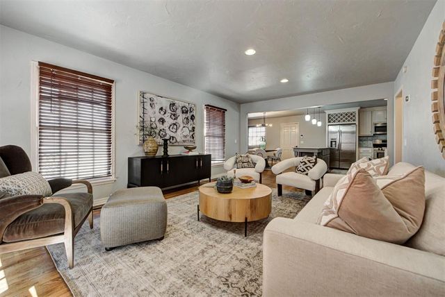 10005 Sunnymeade Place, Oklahoma City, OK 73120