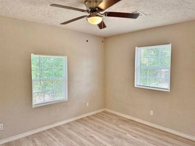 1513 NW Taft Ave, Lawton, OK 73507