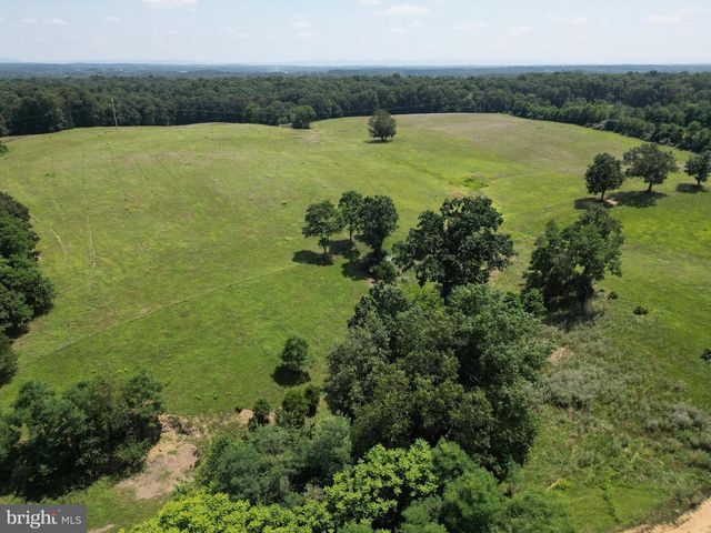 220 STOTELMYER LN, Martinsburg, WV 25405