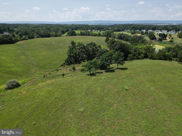 220 STOTELMYER LN, Martinsburg, WV 25405