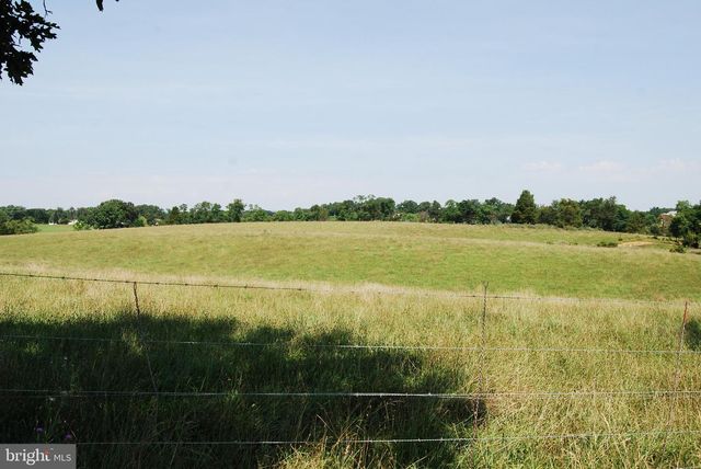 220 STOTELMYER LN, Martinsburg, WV 25405