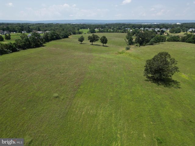 220 STOTELMYER LN, Martinsburg, WV 25405