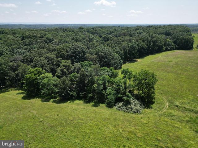 220 STOTELMYER LN, Martinsburg, WV 25405