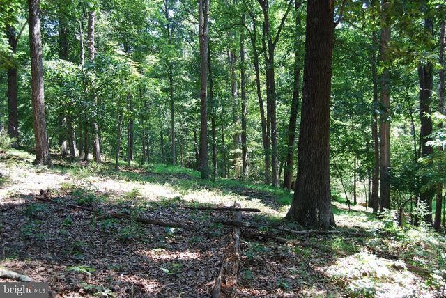 220 STOTELMYER LN, Martinsburg, WV 25405