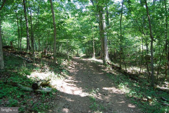 220 STOTELMYER LN, Martinsburg, WV 25405