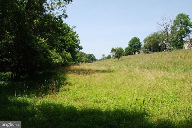 220 STOTELMYER LN, Martinsburg, WV 25405