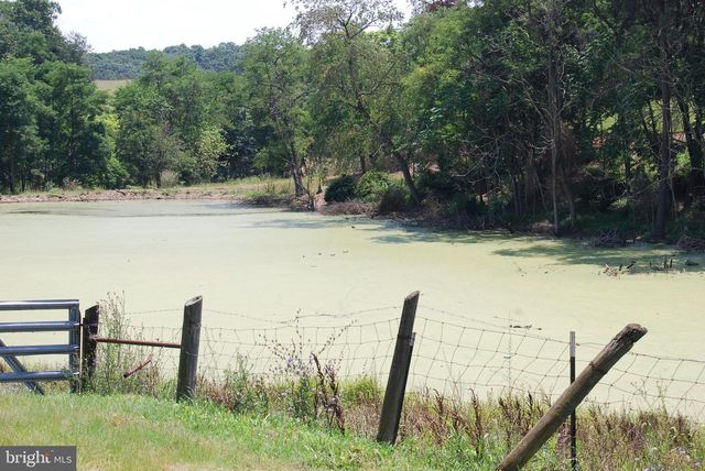 220 STOTELMYER LN, Martinsburg, WV 25405