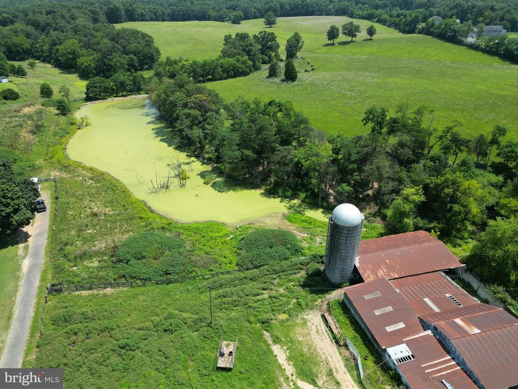 220 STOTELMYER LN, Martinsburg, WV 25405