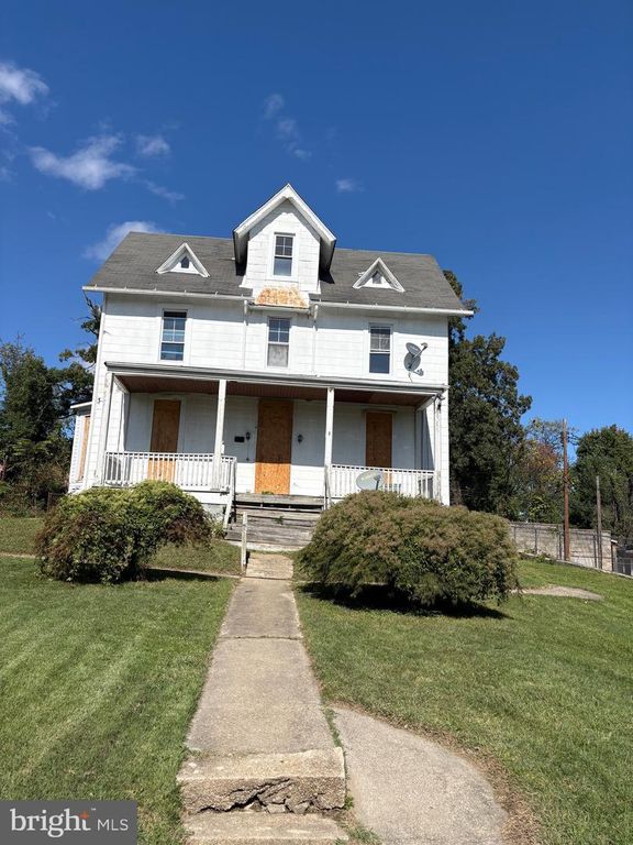 1144 GORSUCH AVE, Baltimore, MD 21218