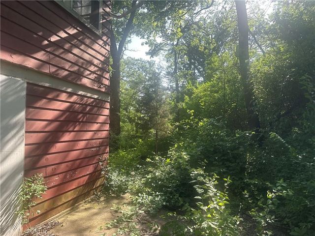 5814 Eastwood Court, Kansas City, MO 64129