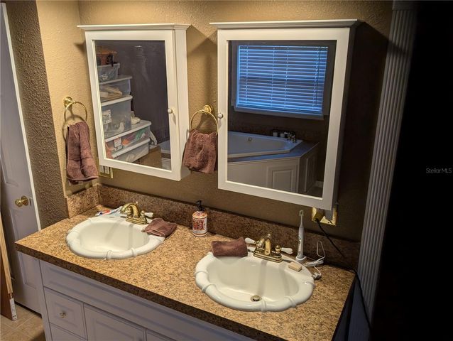 6817 MITCHELL CIRCLE, Tampa, FL 33634