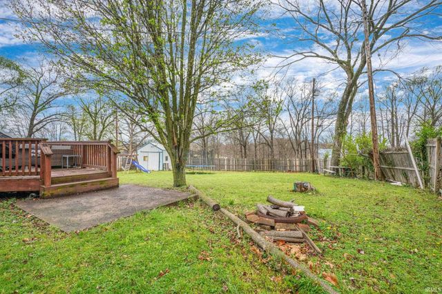 121 Forest Park Drive, Bedford, IN 47421