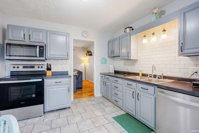 121 Forest Park Drive, Bedford, IN 47421