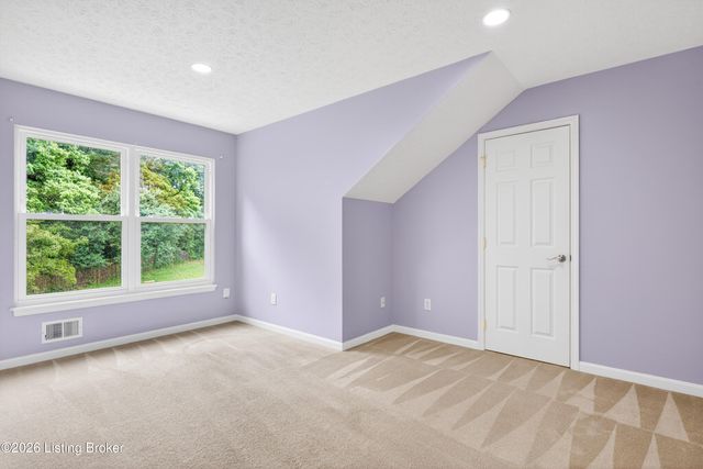18004 Arlington Meadows Ct, Louisville, KY 40023