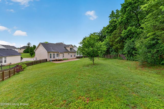 18004 Arlington Meadows Ct, Louisville, KY 40023