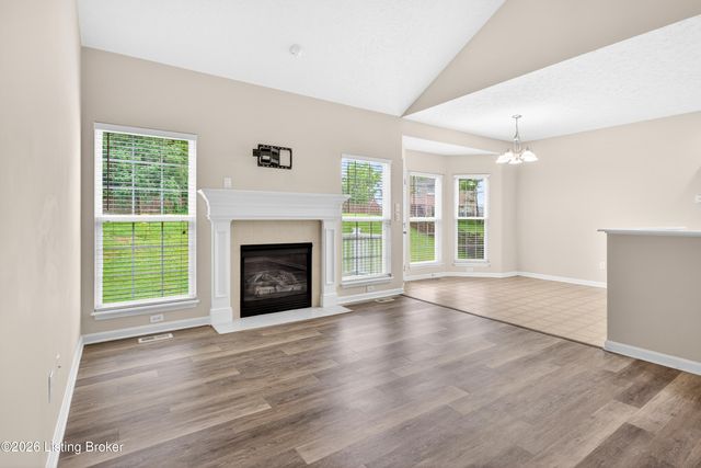 18004 Arlington Meadows Ct, Louisville, KY 40023