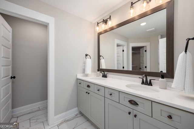 124 Chinaberry Street, Pine Mountain, GA 31822