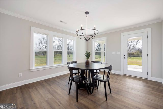 124 Chinaberry Street, Pine Mountain, GA 31822