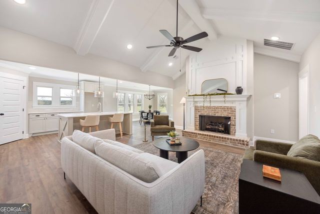 124 Chinaberry Street, Pine Mountain, GA 31822