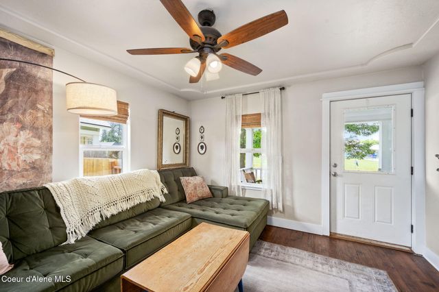 6133 W Madison ST, Spirit Lake, ID 83869