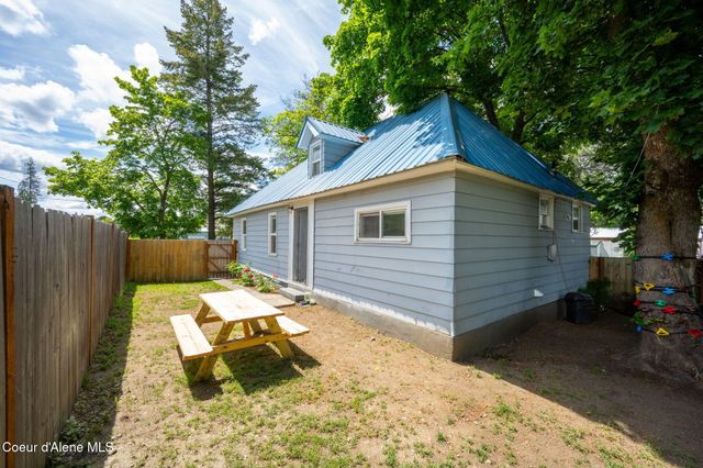 6133 W Madison ST, Spirit Lake, ID 83869