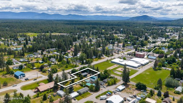 6133 W Madison ST, Spirit Lake, ID 83869