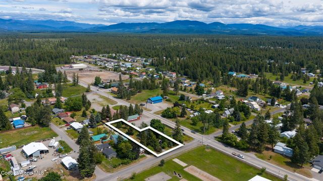 6133 W Madison ST, Spirit Lake, ID 83869