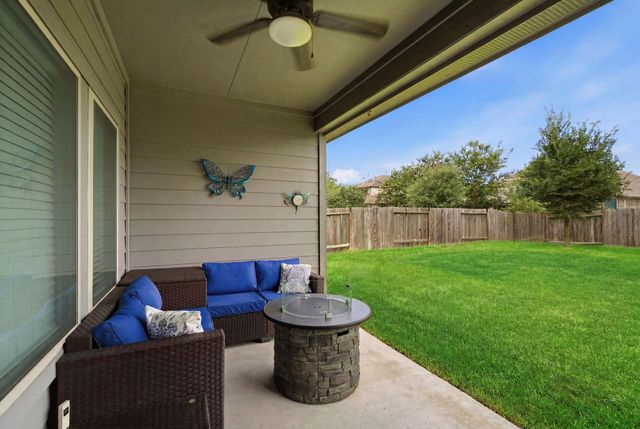 2218 Strong Horse Drive, Conroe, TX 77301