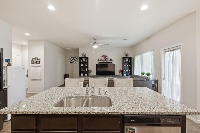 2218 Strong Horse Drive, Conroe, TX 77301
