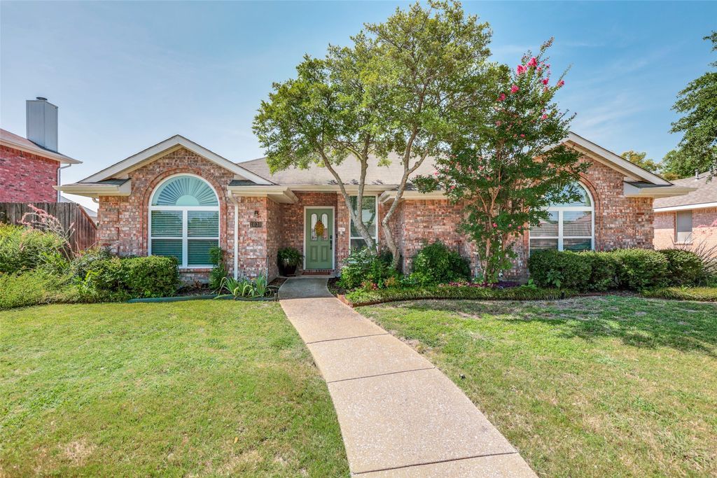 1030 Winslow Drive, Allen, TX 75002