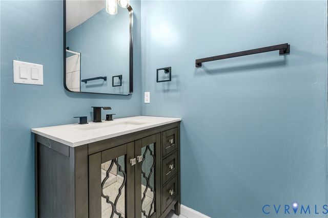 109 Henrico St, Petersburg, VA 23803