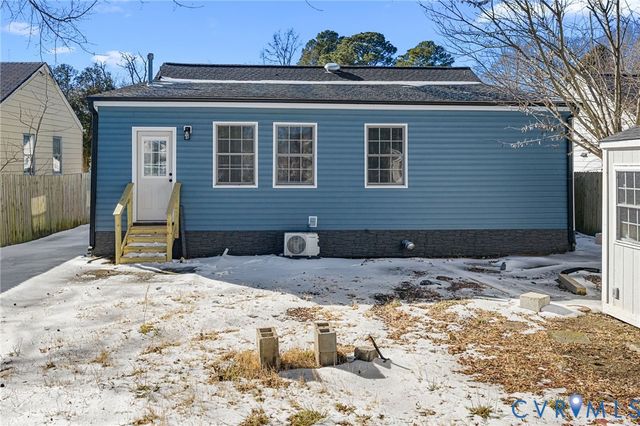 109 Henrico St, Petersburg, VA 23803