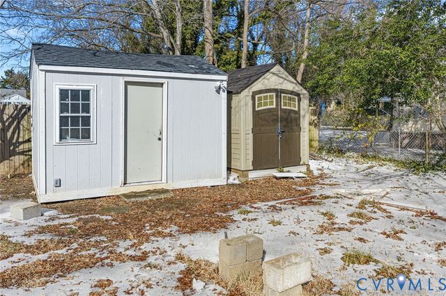 109 Henrico St, Petersburg, VA 23803