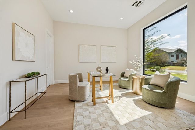 1014 Gardenia Drive, Houston, TX 77018