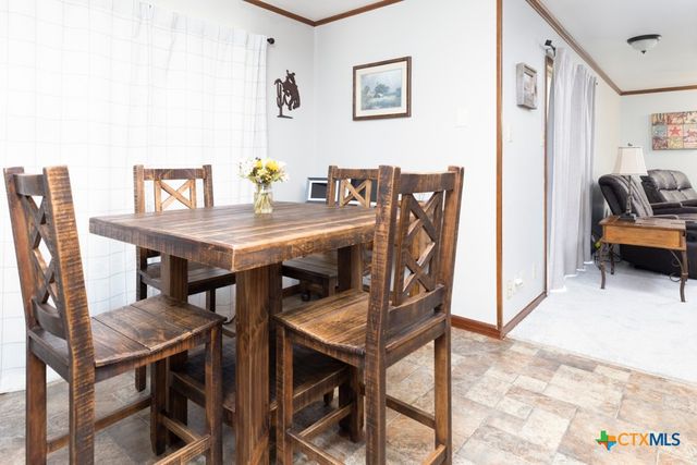 202 W Partridge Road, Victoria, TX 77905