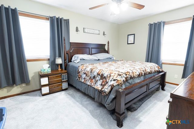 202 W Partridge Road, Victoria, TX 77905