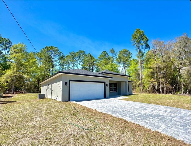 8106 N GALENA AVENUE, Citrus Springs, FL 34434