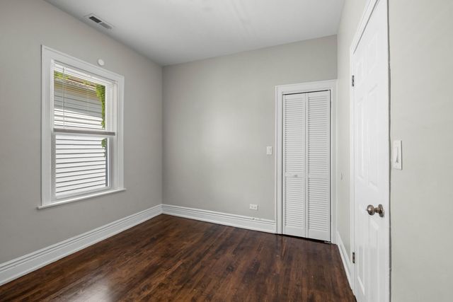 8548 S Exchange Avenue, Chicago, IL 60617