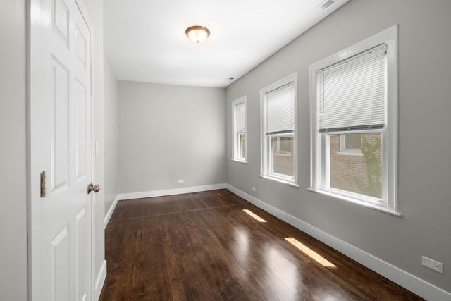 8548 S Exchange Avenue, Chicago, IL 60617